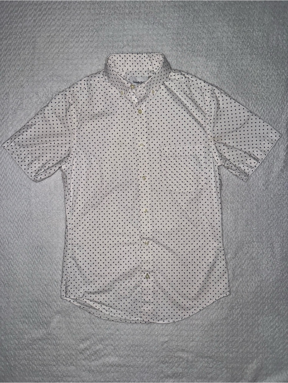 Men's Short-Sleeve Poplin Button Down Shirt